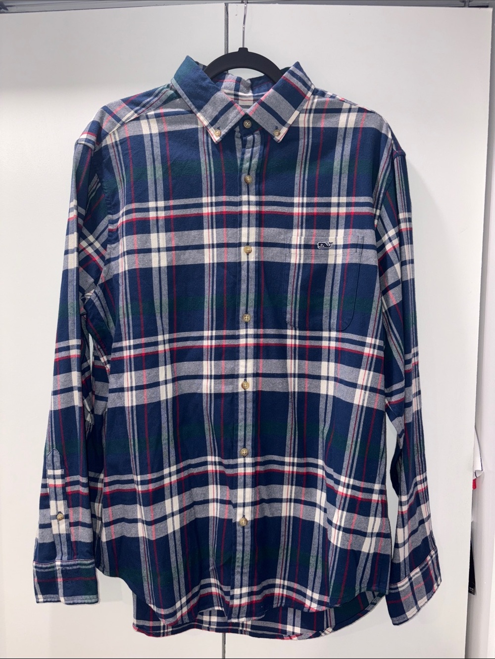 Vineyard Vines Men’s Classic Navy Plaid Button-Down Shirt
